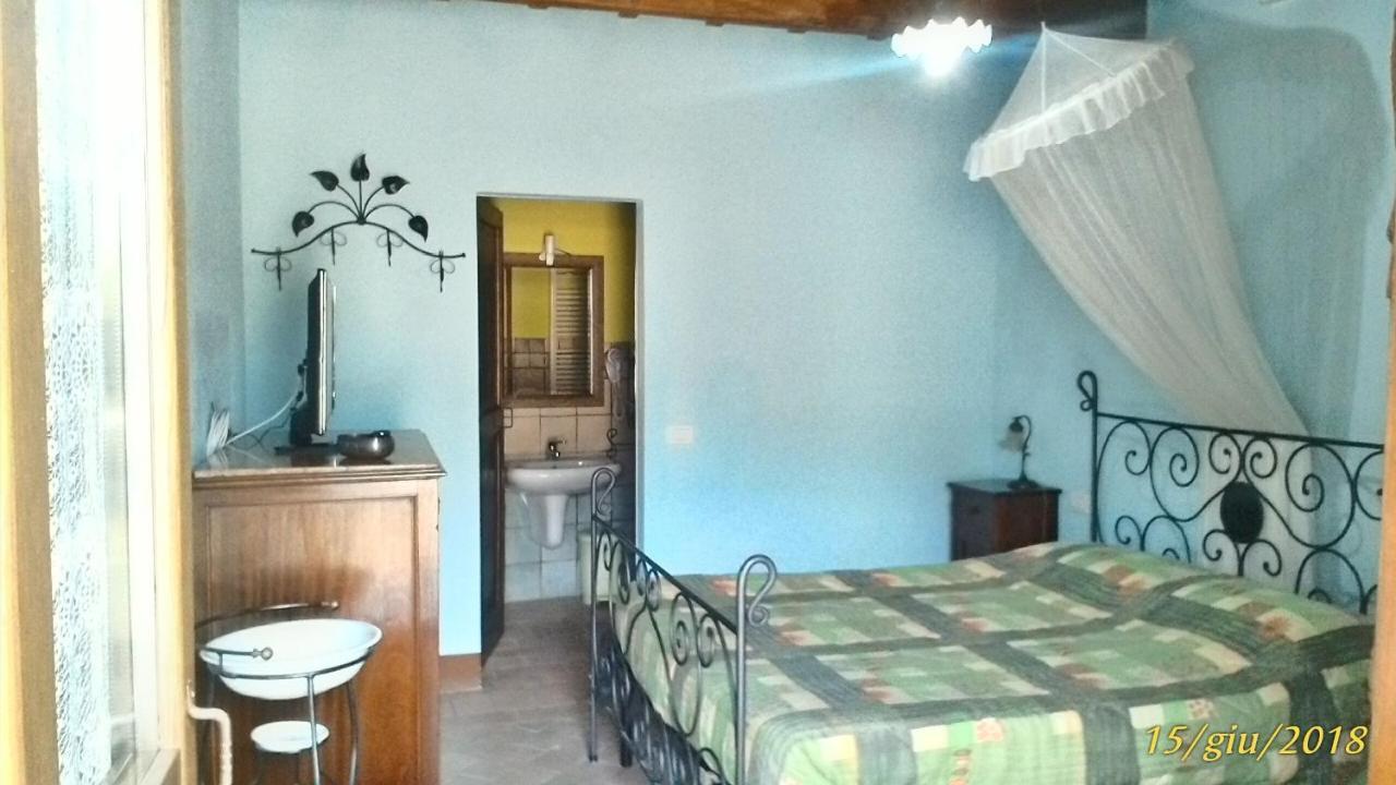 Апартаменти Casale Poggio Colpiccione Пассіньяно-суль-Тразімено Екстер'єр фото